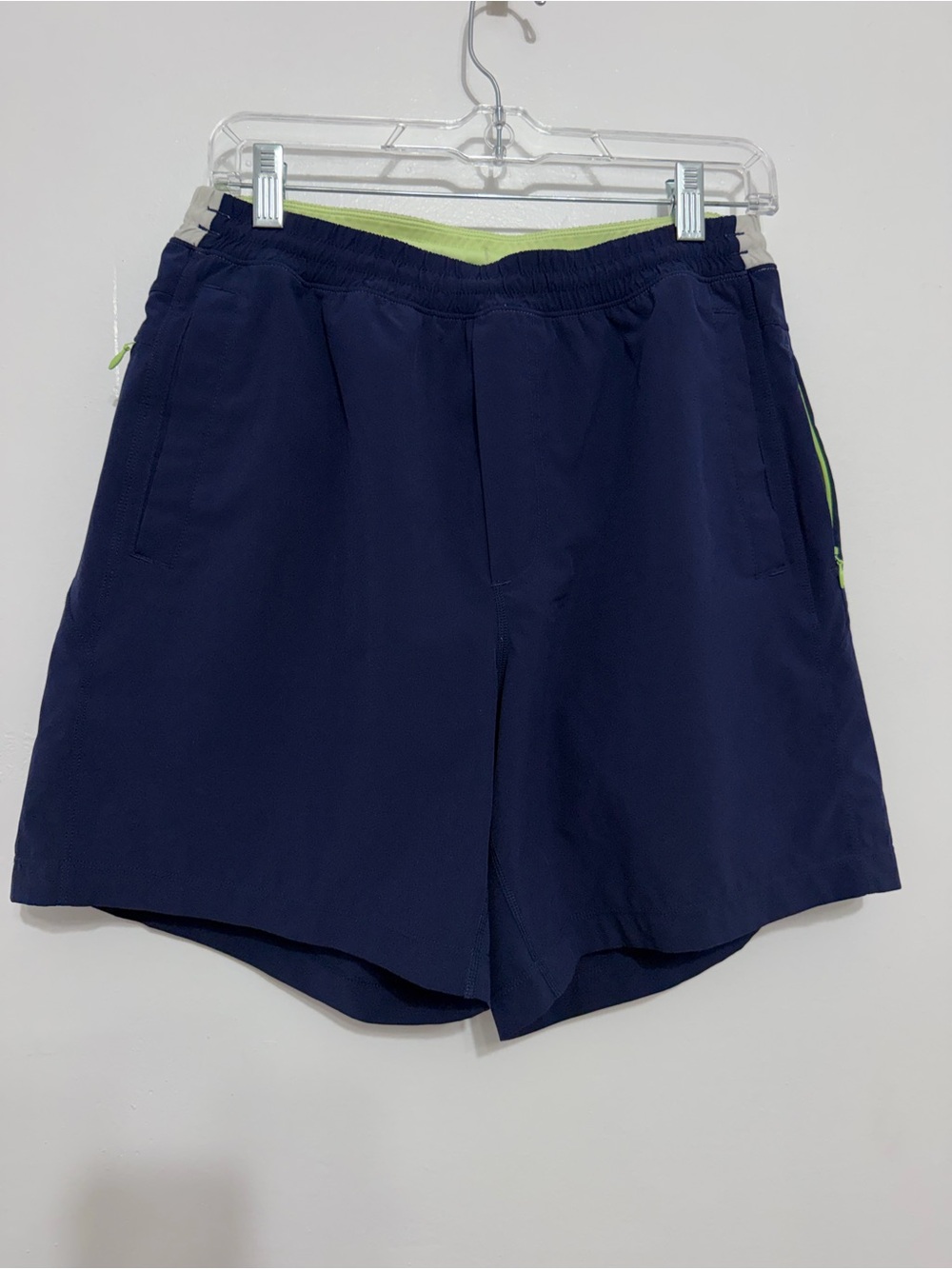 BIRDDOGS Men's Navy Active Shorts with Lime Trim